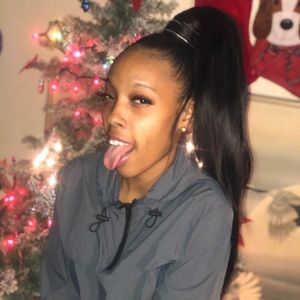 Meet your Posher, Sabrina